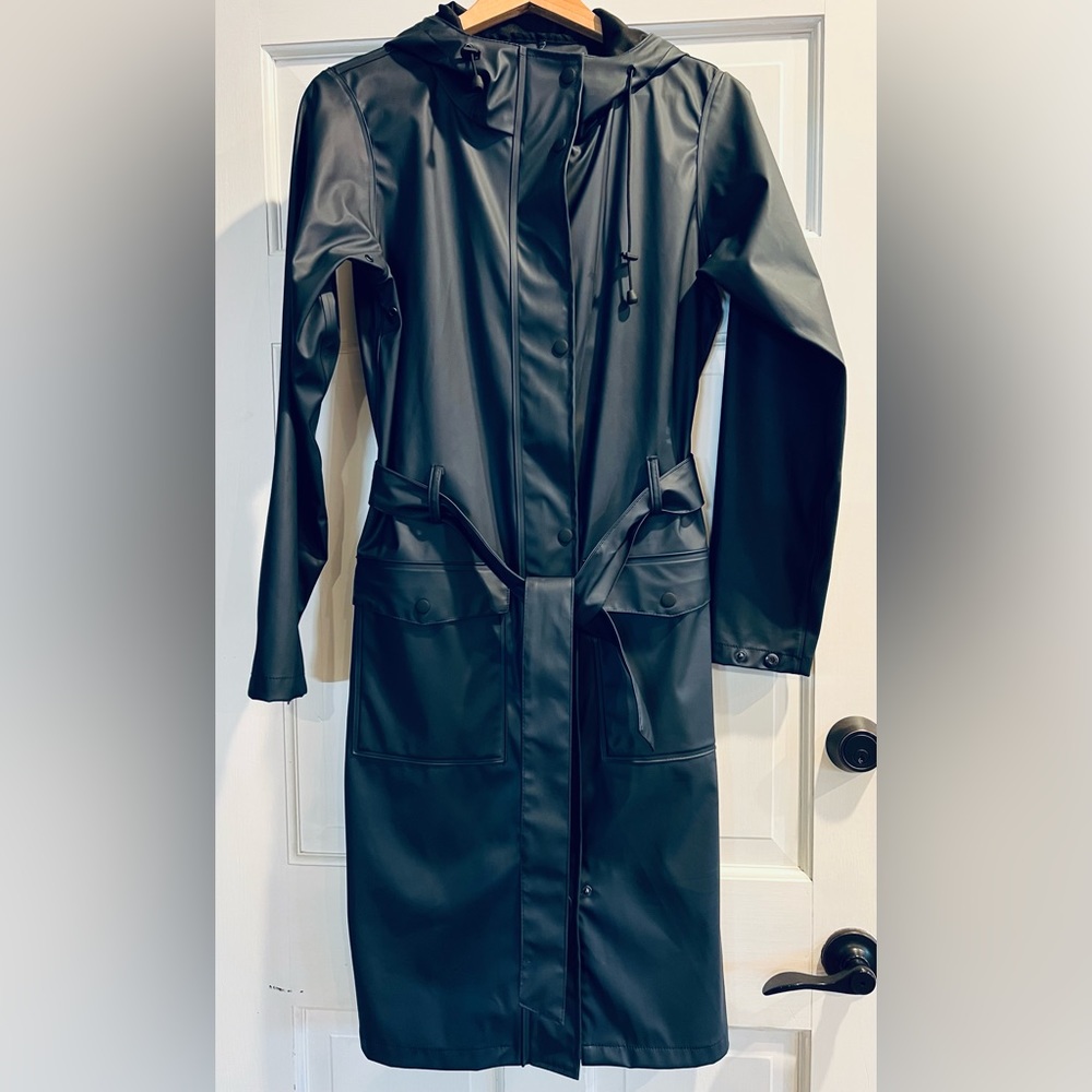 ICHI long rubber belted rain/ trench coat